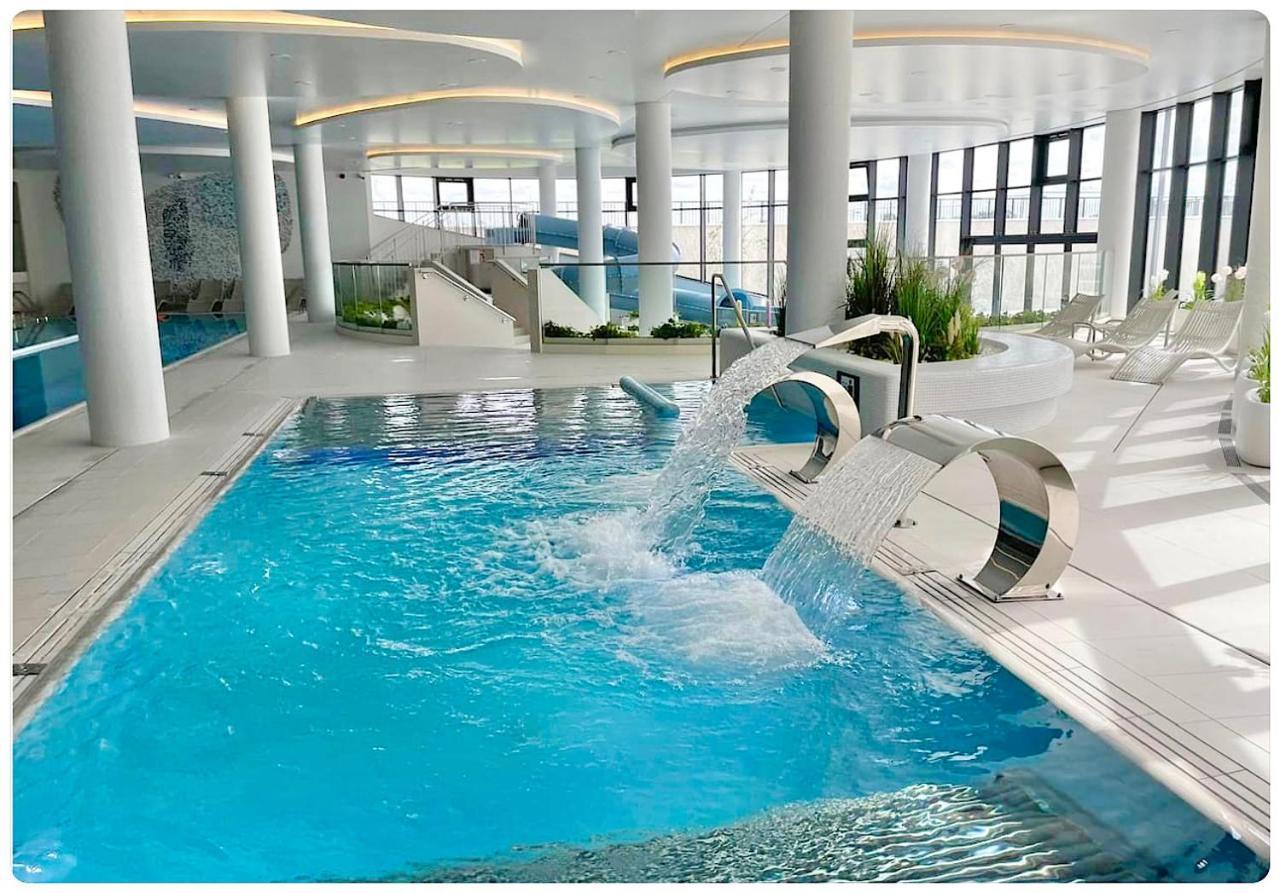 Hello Kolobrzeg Polanki Aqua Apartament Premium Exteriör bild